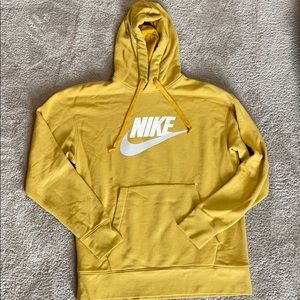 Men’s Nike Sweatshirt